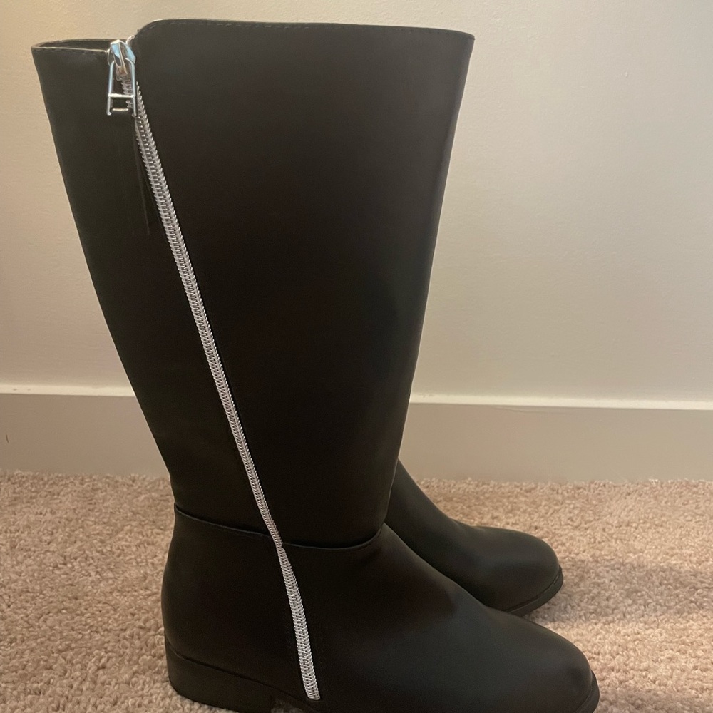 Girl fashion boots!